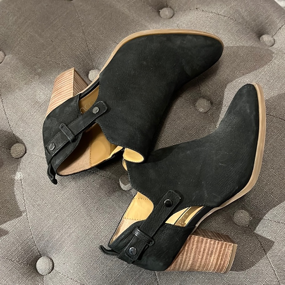 2.5 inch heeled boots